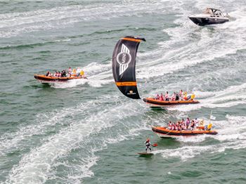 Nearly 900km in one session: Guinness World Record Attempt - Kitesurfing News